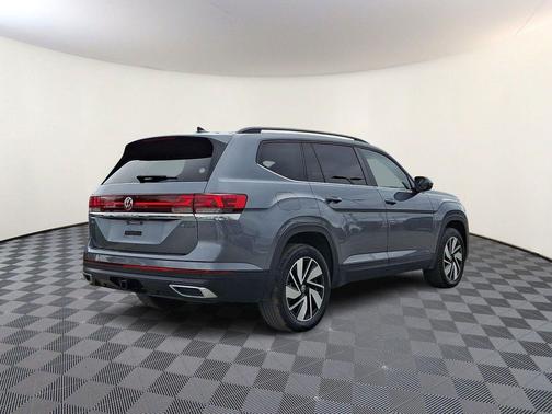 2025 Volkswagen Atlas 2.0T SE w/Technology 4MOTION
