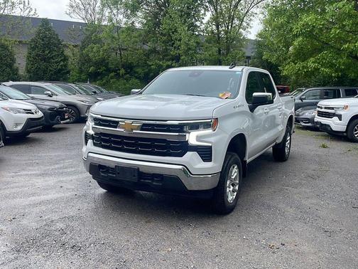 Summit White 2023 Chevrolet Silverado 1500 LT