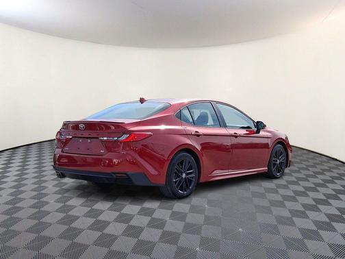 Supersonic Red 2025 Toyota Camry SE