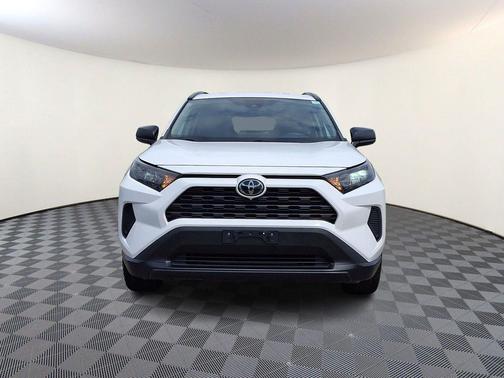 Super White 2020 Toyota RAV4 LE