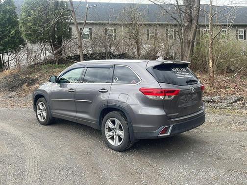 Predawn Gray Mica 2017 Toyota Highlander Limited