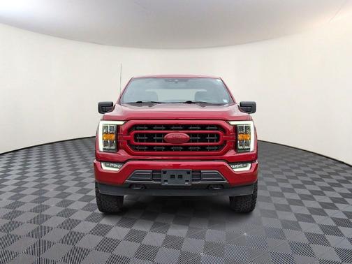 Rapid Red Metallic Tinted Clearcoat 2021 Ford F-150 XLT
