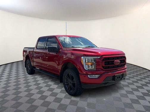 Rapid Red Metallic Tinted Clearcoat 2021 Ford F-150 XLT