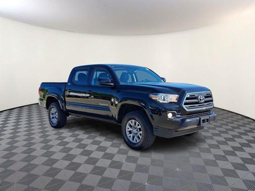 Black 2017 Toyota Tacoma SR5