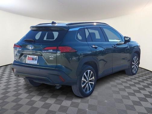 2025 Toyota Corolla Cross XLE