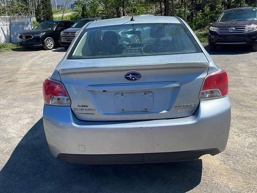 Ice Silver Metallic 2016 Subaru Impreza 2.0i