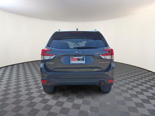Magnetite Gray Metallic 2022 Subaru Forester Premium