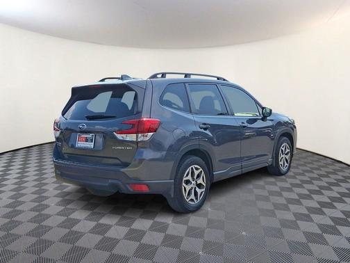 Magnetite Gray Metallic 2022 Subaru Forester Premium