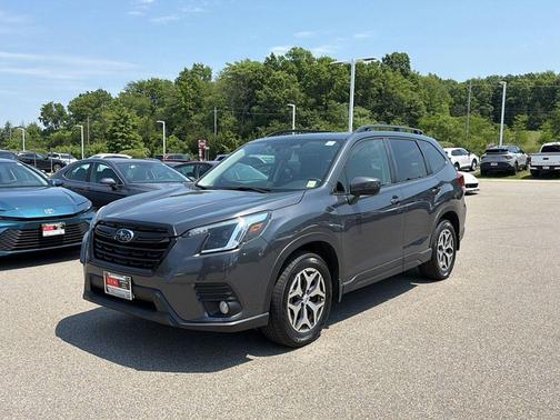 Magnetite Gray Metallic 2022 Subaru Forester Premium