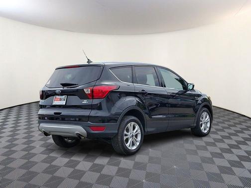 Agate Black Metallic 2019 Ford Escape SE