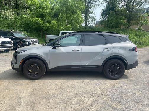 Wolf Gray/Black Roof 2026 Kia Sportage S