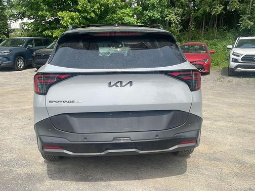 Wolf Gray/Black Roof 2026 Kia Sportage S