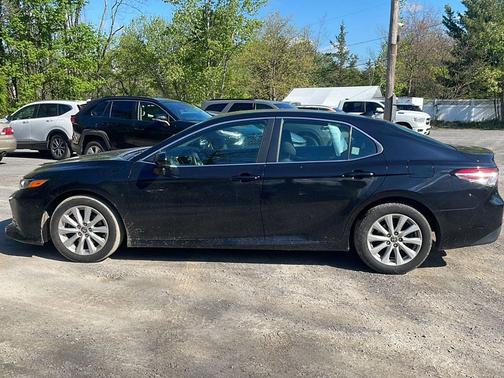 Midnight Black Metallic 2020 Toyota Camry LE