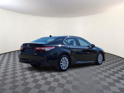 Midnight Black Metallic 2020 Toyota Camry LE