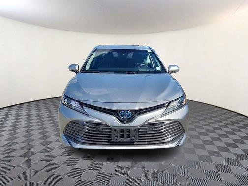 2018 Toyota Camry Hybrid XLE