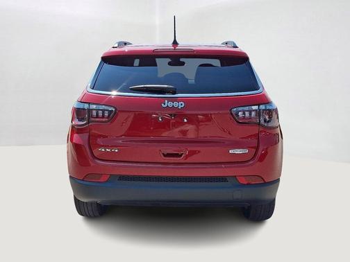 2023 Jeep Compass Latitude Lux