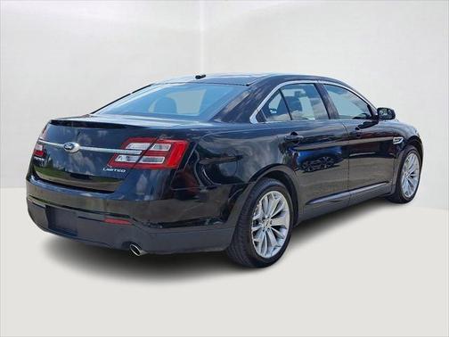 2016 Ford Taurus Limited