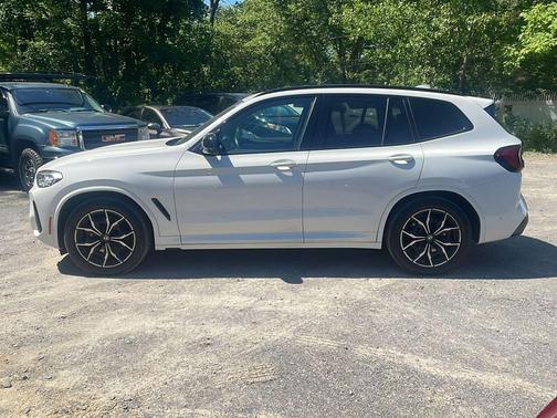 Alpine White 2022 BMW X3 M40i