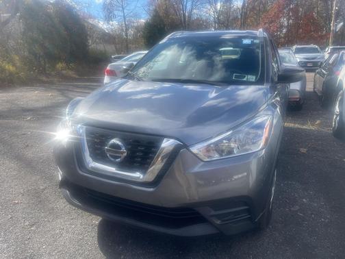 2018 Nissan Kicks S