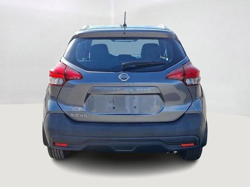 2018 Nissan Kicks S