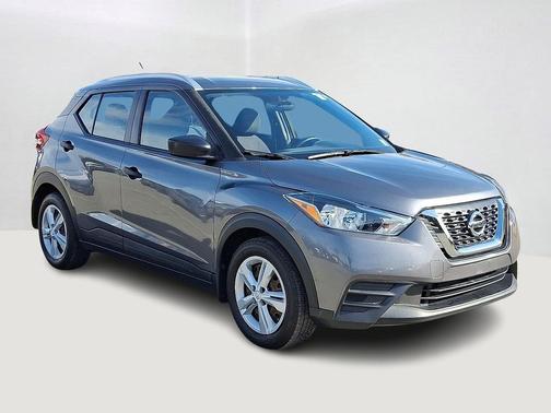 2018 Nissan Kicks S