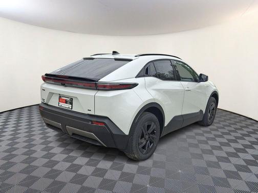 0089 2026 Toyota C-HR SE