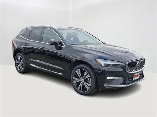 2023 Volvo XC60 B5 Plus Bright Theme
