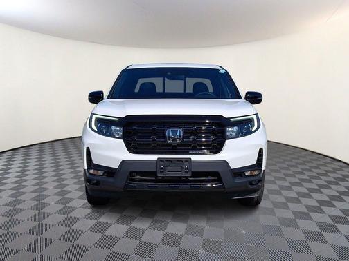 White 2025 Honda Ridgeline Black