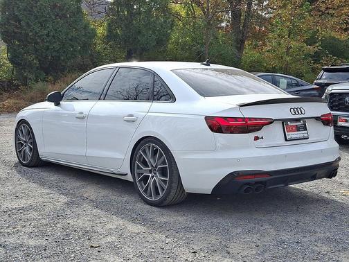 Ibis White 2023 Audi S4 Premium Plus TFSI quattro Tiptronic