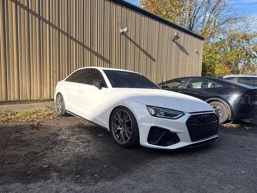 Ibis White 2023 Audi S4 Premium Plus TFSI quattro Tiptronic