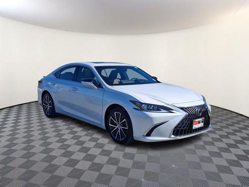2022 Lexus ES 350 Base