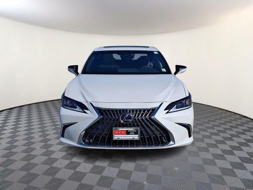 2022 Lexus ES 350 Base