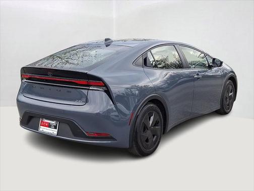 2023 Toyota Prius LE