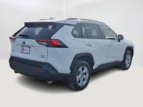 2019 Toyota RAV4 Hybrid XLE