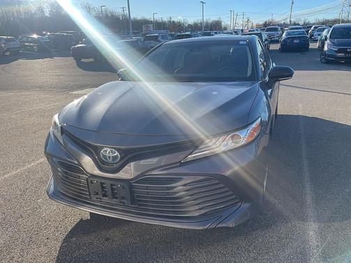 2019 Toyota Camry Hybrid XLE