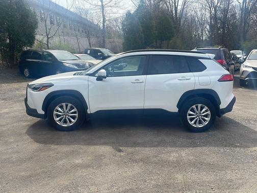 Wind Chill Pearl 2023 Toyota Corolla Cross LE