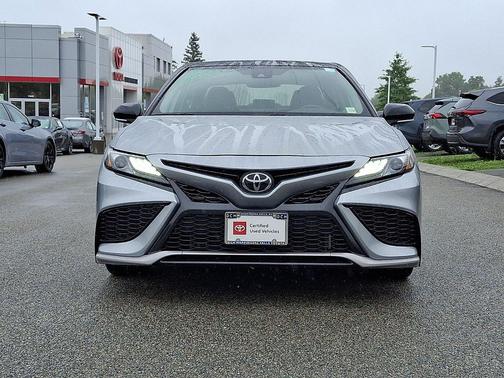 Celestial Silver Metallic/Midnight Black Metallic 2023 Toyota Camry XSE