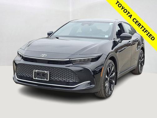 2025 Toyota Crown Platinum