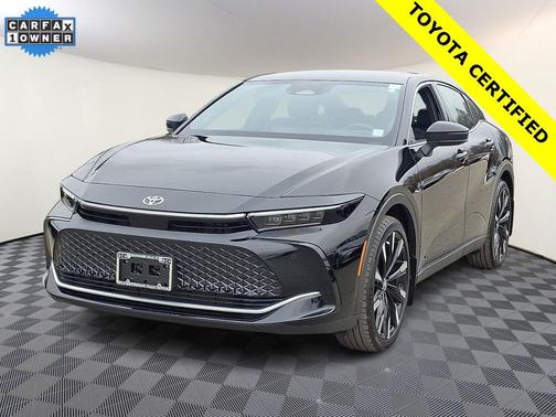 2025 Toyota Crown Platinum