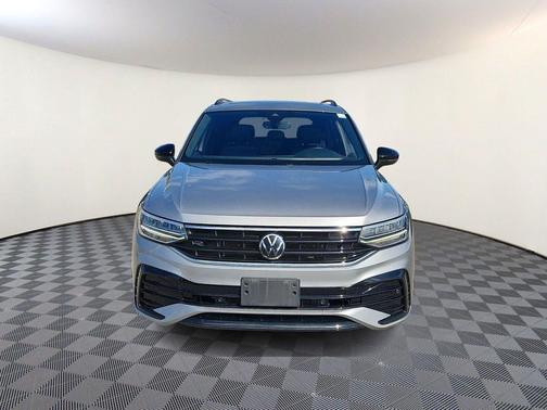 2022 Volkswagen Tiguan 2.0T SE R-Line Black 4MOTION