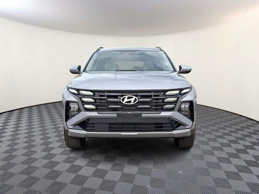 Shimmering Silver 2025 Hyundai TUCSON SEL