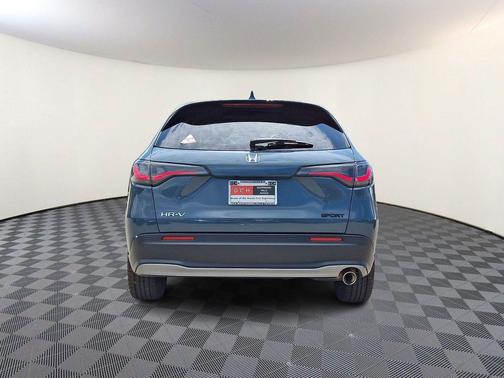 Crystal Black Pearl 2024 Honda HR-V AWD Sport