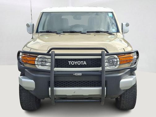 2014 Toyota FJ Cruiser Base