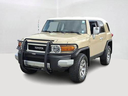 2014 Toyota FJ Cruiser Base