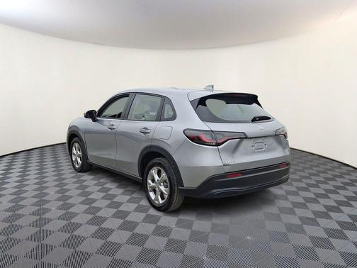 Lunar Silver Metallic 2025 Honda HR-V LX