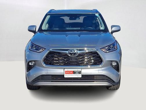 2023 Toyota Highlander Platinum