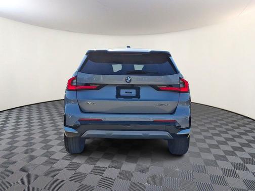 Space Silver Metallic 2023 BMW X1 xDrive28i