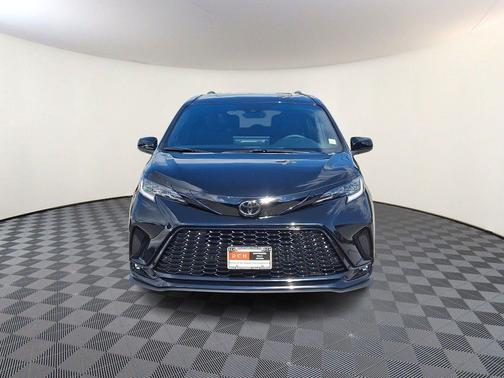 Midnight Black Metallic 2026 Toyota Sienna XSE 7 Passenger