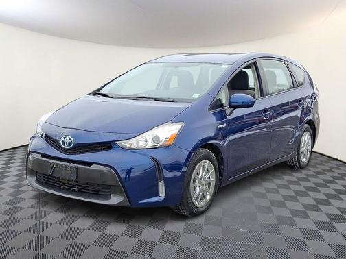 2015 Toyota Prius v Three