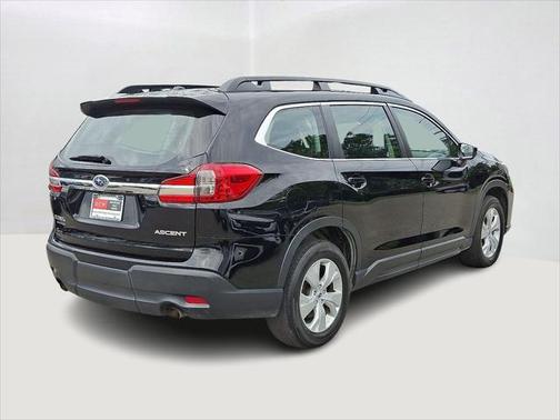 2022 Subaru Ascent Base 8-Passenger